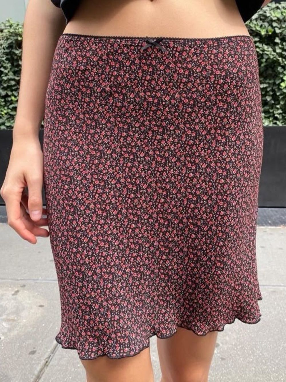 Brandy Melville Black & Red Floral Skirt